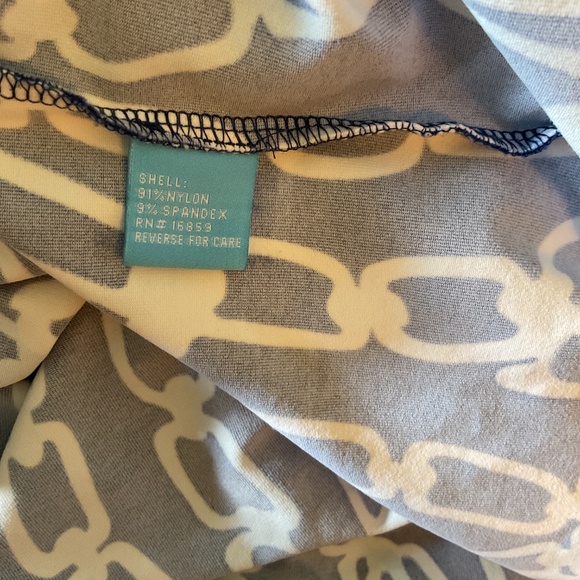 Great J.Mclaughlin shirt!  Size L. - Picture 7 of 7